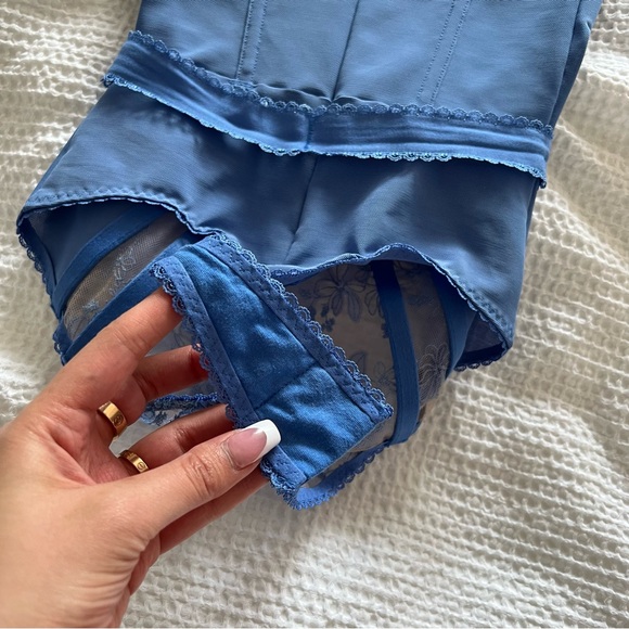 NWT Agent Provocateur Florella Corset Bodysuit Cornflower 32D - Picture 10 of 12